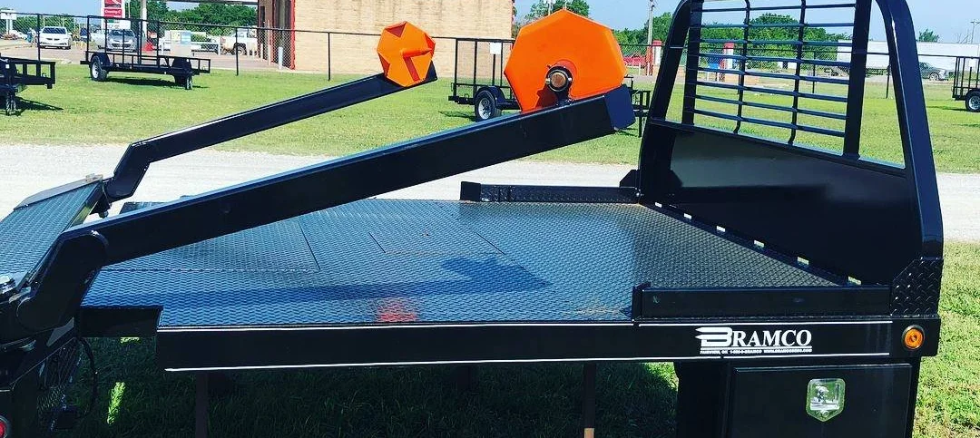 custom flatbed trailer modifications, custom horse trailer models, custom trailer accessories,