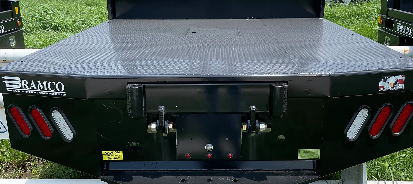 buy custom trailers, buy custom truck grilles, custom flatbed trailer,